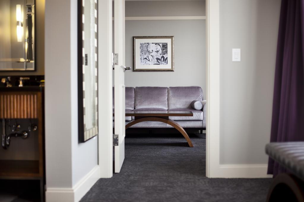 Hotel Ambassador Wichita, Autograph Collection