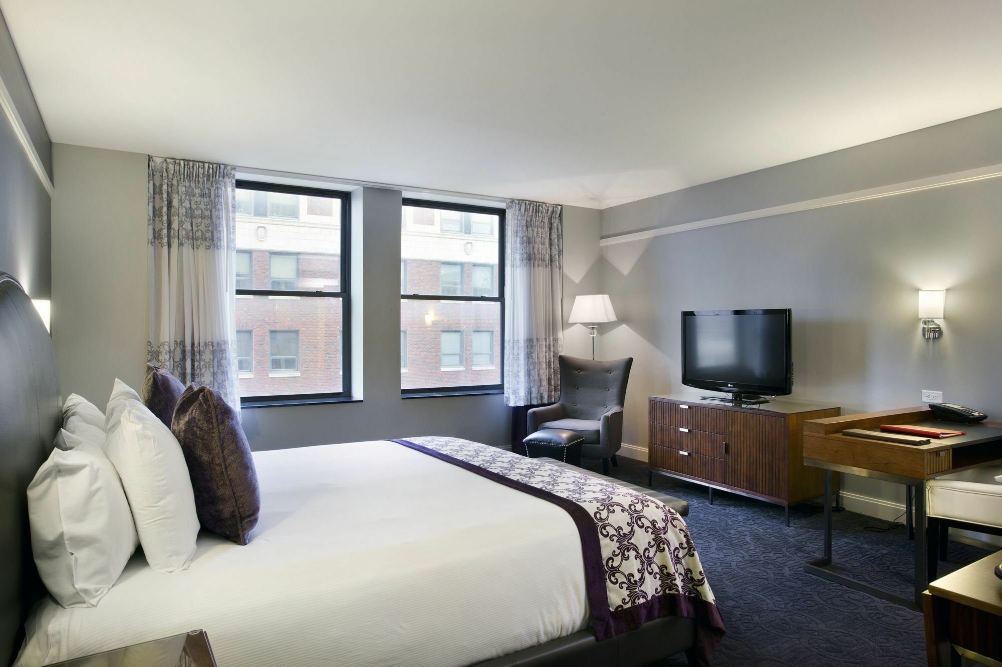 Hotel Ambassador Wichita, Autograph Collection